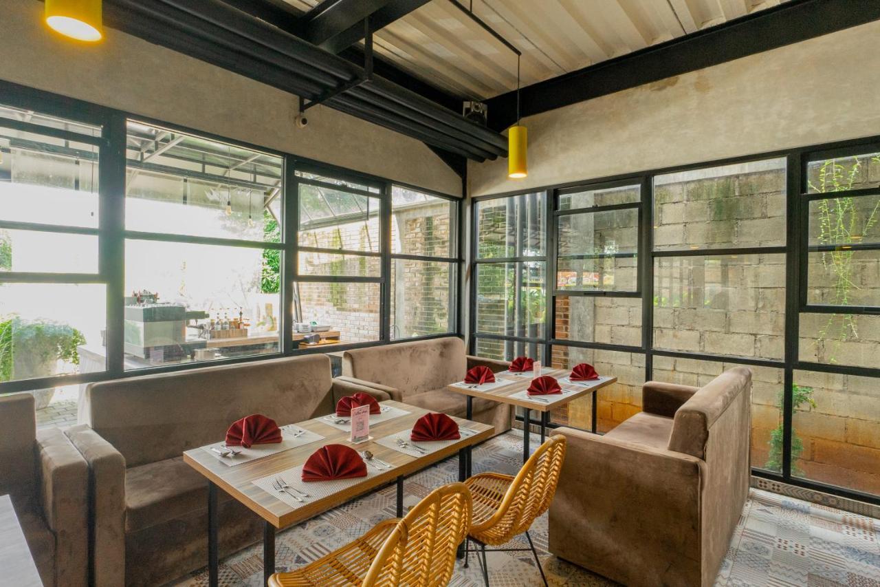 Hotel Summerville Majalengka Bagian luar foto