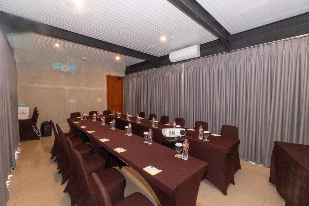 Hotel Summerville Majalengka Bagian luar foto