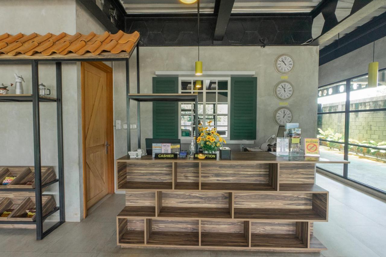 Hotel Summerville Majalengka Bagian luar foto