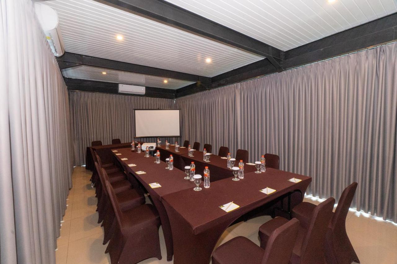 Hotel Summerville Majalengka Bagian luar foto